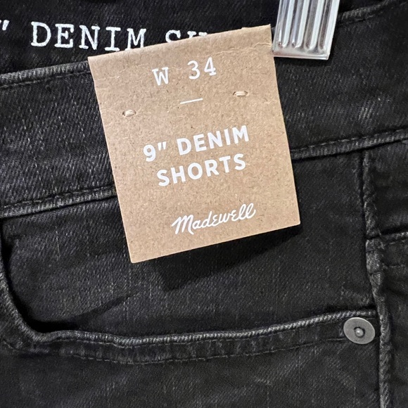 Madewell Vintage Black 9" Raw Edge Denim Shorts in Everton Wash (W 34) - Picture 11 of 12